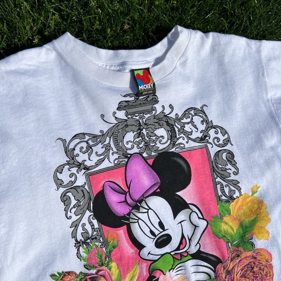 Women’s vintage 90s 80s Disney Minnie mouse rose floral art design crop top tee - Picture 2 of 8